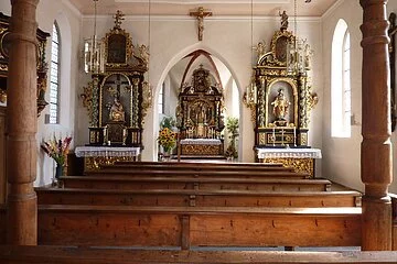 Kath. Spitalkirche Maria Geburt von innen