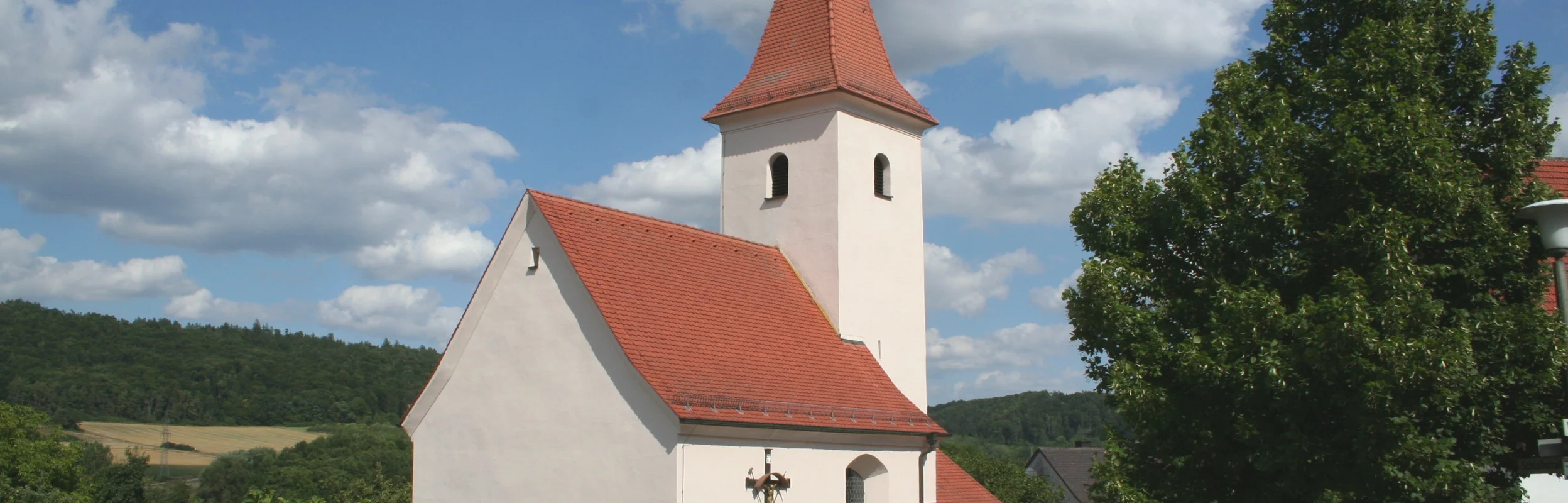 Filialkirche St. Peter und Paul in Hausen