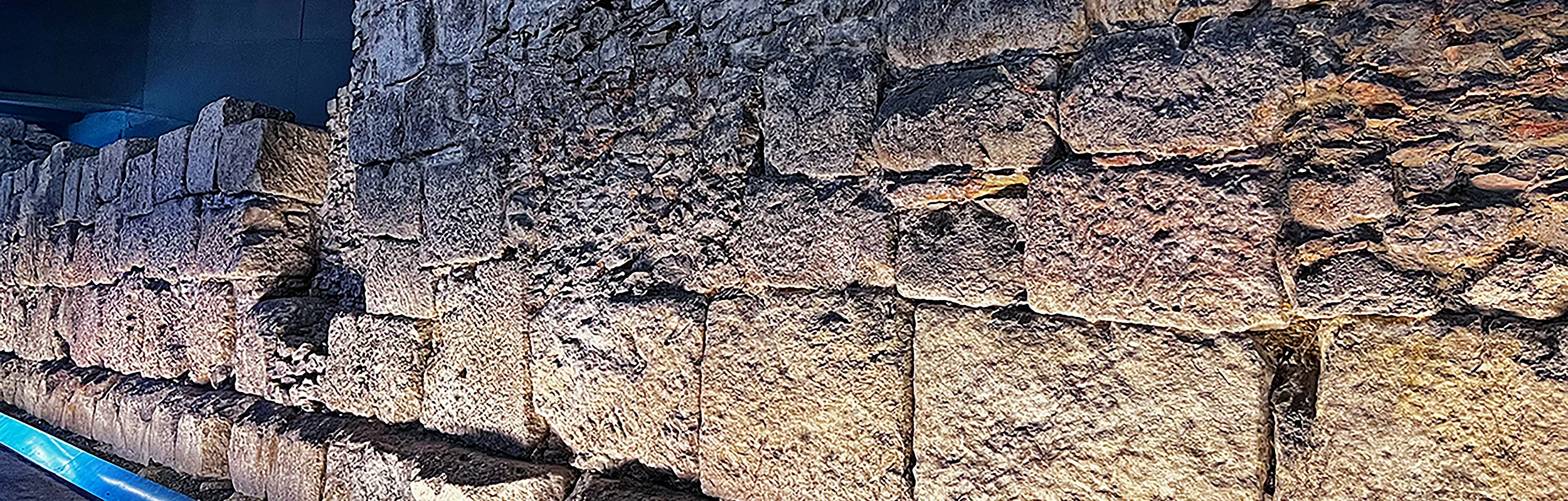 Reste der Legionslagermauer unter dem Regensburger Dachauplatz