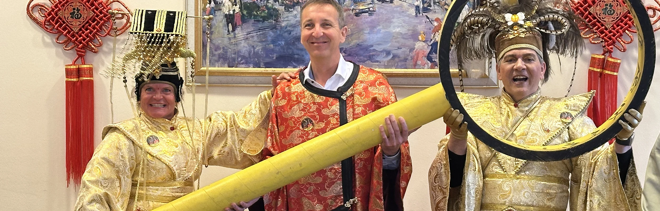 Kaiserpaar mit Bürgermeister und Schlüssel