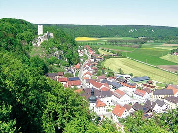 Blick über Wellheim Blick über Wellheim mit Burgruine
